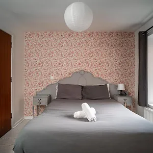 3 Bedroom In Centre Belfast